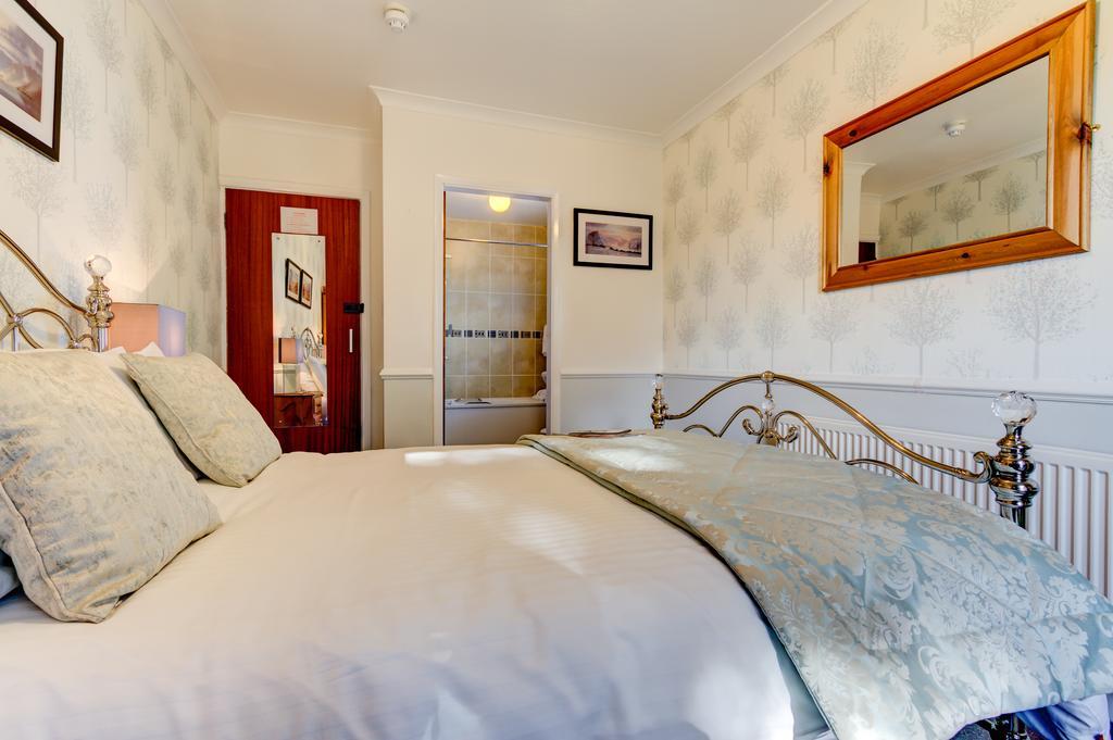 Meadfoot Guesthouse Room Only Accommodation For Adults Windermere Esterno foto